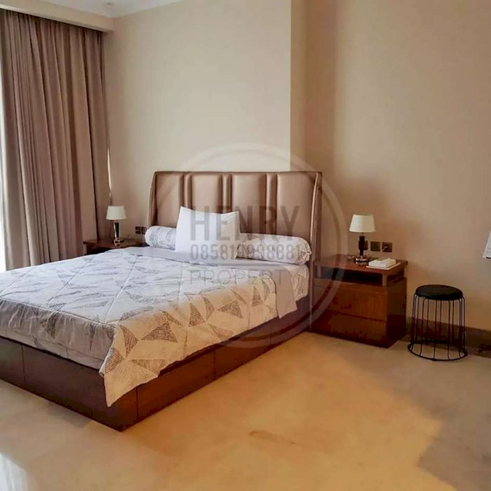 DISTRICT 8 SUDIRMAN For Rent 1BR Full Furnish Mid Floor