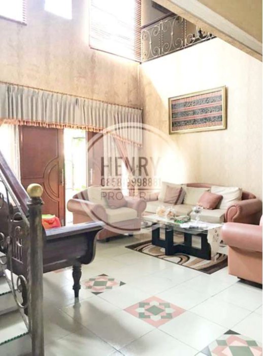 Rumah Sudah Renov 2 Lantai Dekat Sumarecon Mall Serpong + Pasar Modern