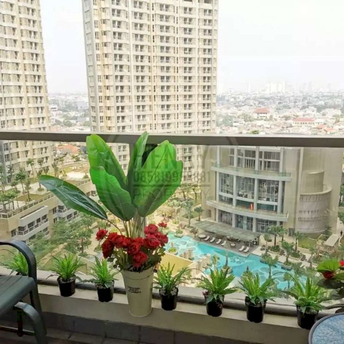 TAMAN ANGGREK RESIDENCE Dijual Cepat 2+1BR FULL FURNISH POOL VIEW