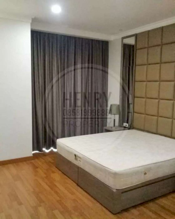 RESIDENCE 8 SCBD For Rent 2+1 BR Full Furnish Best View High Floor
