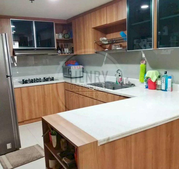 TAMAN ANGGREK CONDOMINIUM 2+1BR Sdh Renov Full Furnish Lantai Atas