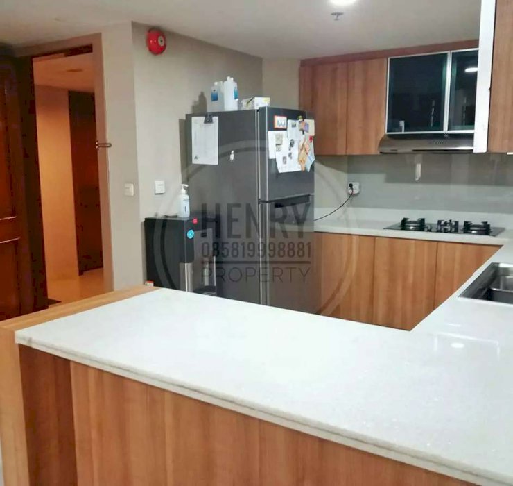 TAMAN ANGGREK CONDOMINIUM 2+1BR Sdh Renov Full Furnish Lantai Atas