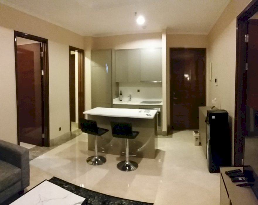 APARTMENT DISTRICT 8 For Rent 2+1BR Full Furnish Mid Floor City View