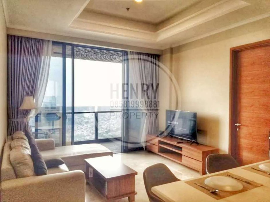 APARTMENT DISTRICT 8 For Rent 2+1BR Full Furnish Mid Floor City View