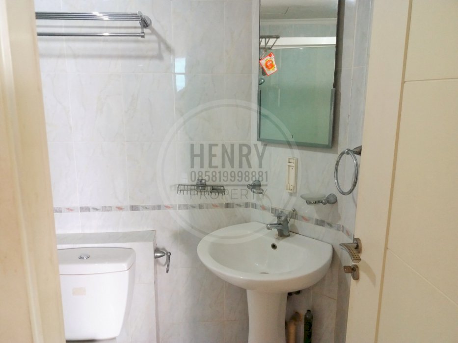 Taman Anggrek Condominium Dijual Cepat 2+1BR City View High Floor