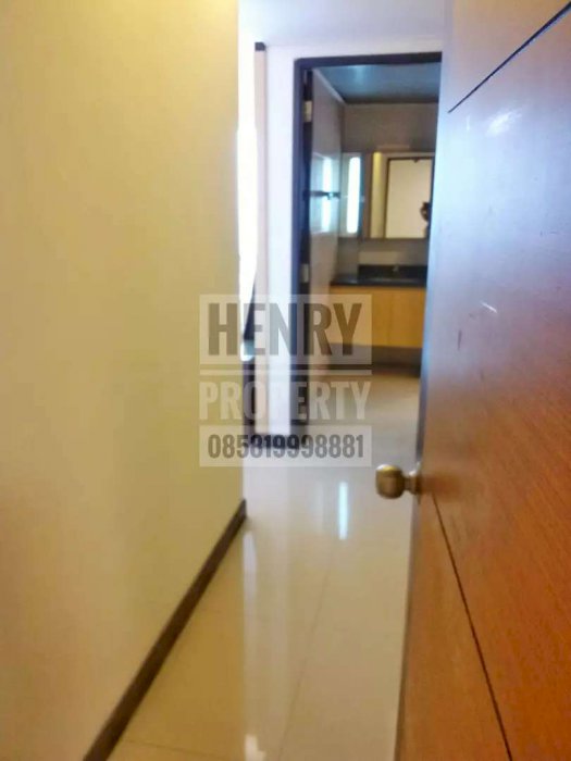 APARTMENT TAMAN ANGGREK CONDO Dibawah Harga Market unit 3+1BR High Fl