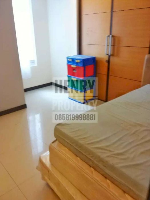 APARTMENT TAMAN ANGGREK CONDO Dibawah Harga Market unit 3+1BR High Fl