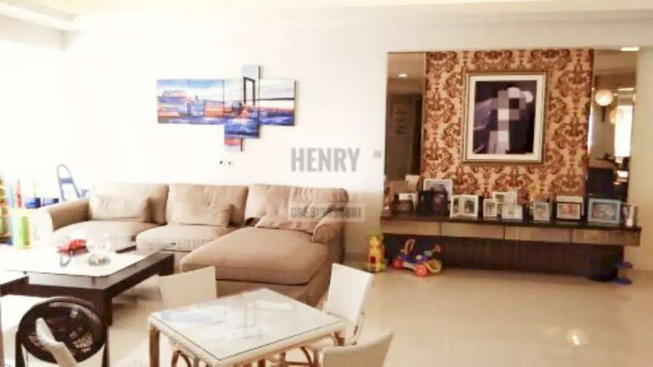TAMAN ANGGREK CONDOMINIUM For Sale 3+1BR Full Furnish Mid Floor