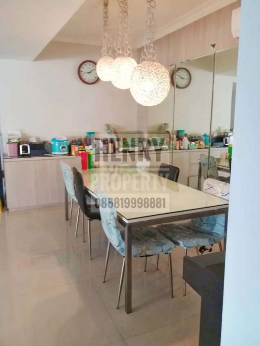 TAMAN ANGGREK CONDOMINIUM For Sale 3+1BR Full Furnish Mid Floor