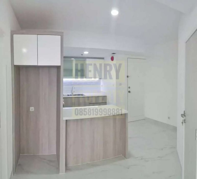 TAMAN ANGGREK CONDOMINIUM Baru Renov 2+1BR Lantai Rendah Semi Furnish