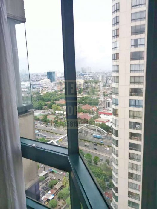 TAMAN ANGGREK CONDOMINIUM 2+1 BR Sdh Renovasi City View dan Taman