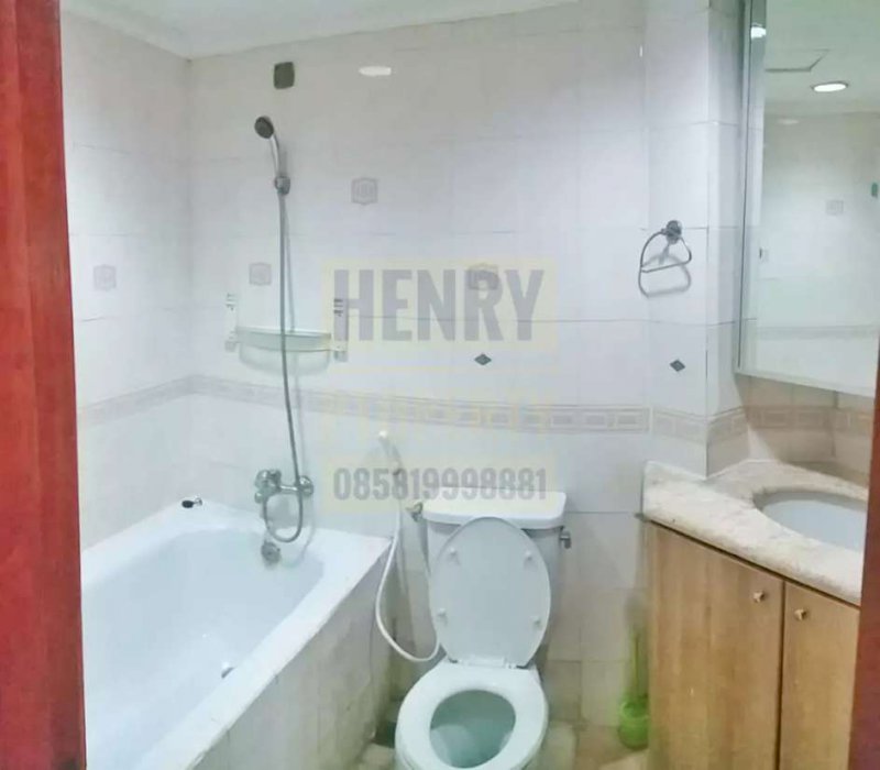 TAMAN ANGGREK CONDOMINIUM HARGA MURAH 2+1BR High Floor City View