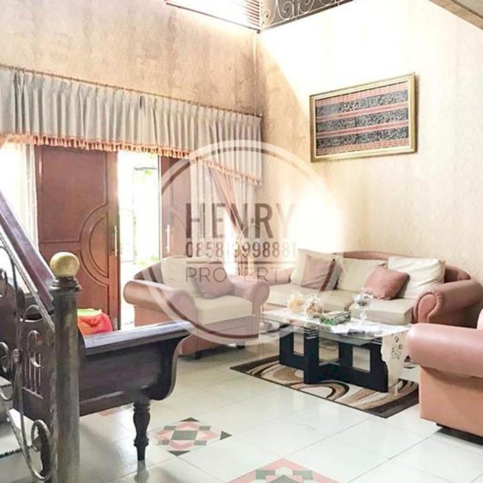 Rumah Sudah Renov 2 Lantai Dekat Sumarecon Mall Serpong Dan Pasar Modern Sinpasa
