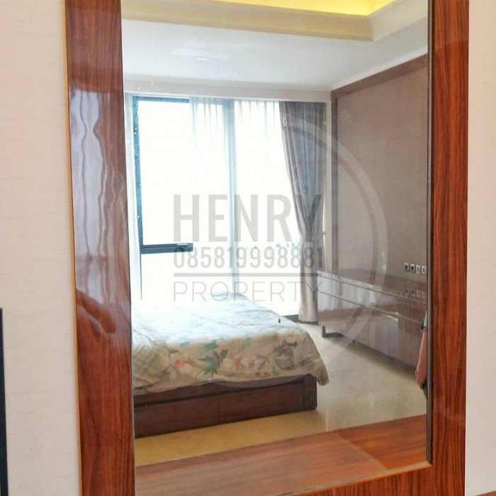 District 8 SCBD Sudirmant unit 1 BR Full Furnish Mid Floor Best View
