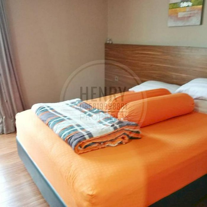 Taman Anggrek Condominiun Unit 2+1BR SUDAH RENOVASI Lantai Atas
