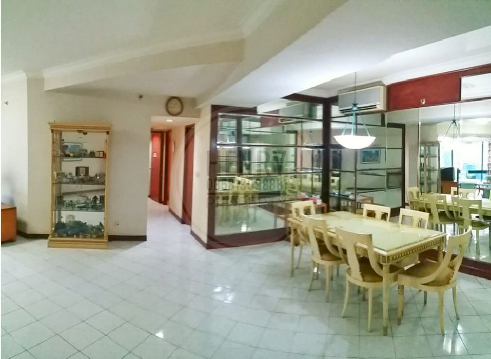 Taman Anggrek Condominium 3+1BR Furnish Mid Floor Best City View