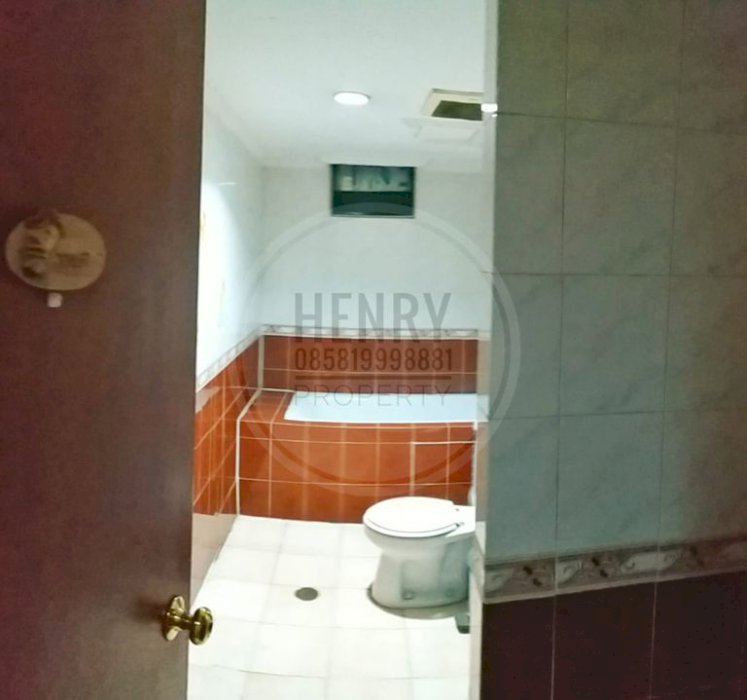 Taman Anggrek Condominium 3+1BR Furnish Mid Floor Best City View