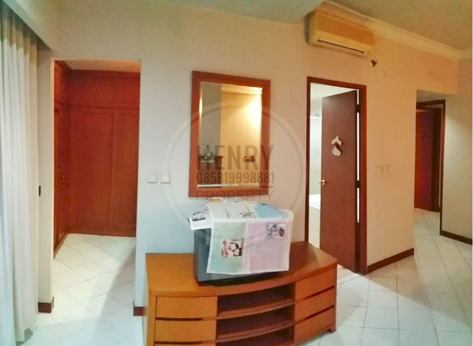Taman Anggrek Condominium 3+1BR Furnish Mid Floor Best City View