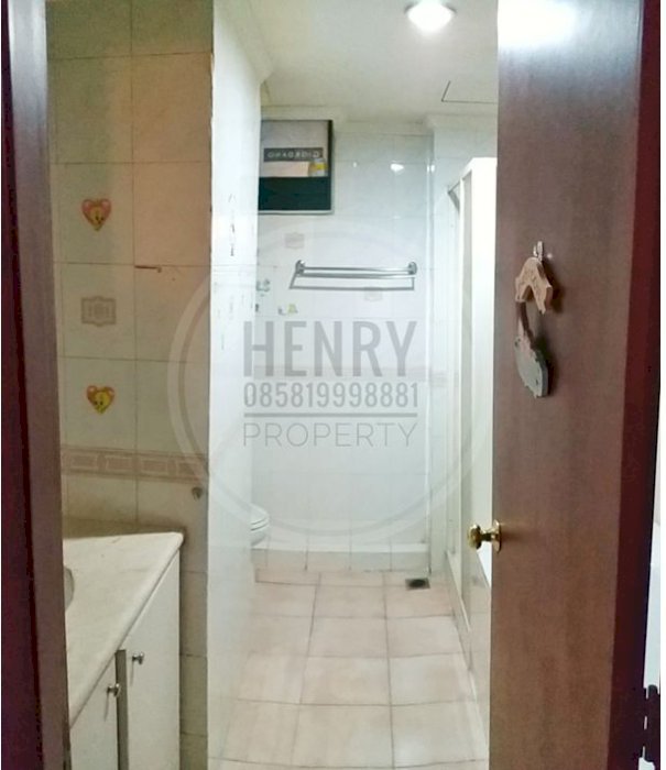 Taman Anggrek Condominium 3+1BR Furnish Mid Floor Best City View