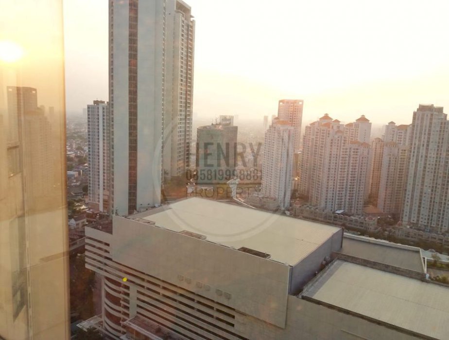 TAMAN ANGGREK CONDOMINIUM a Unit for Living and Hang Out on Dancing