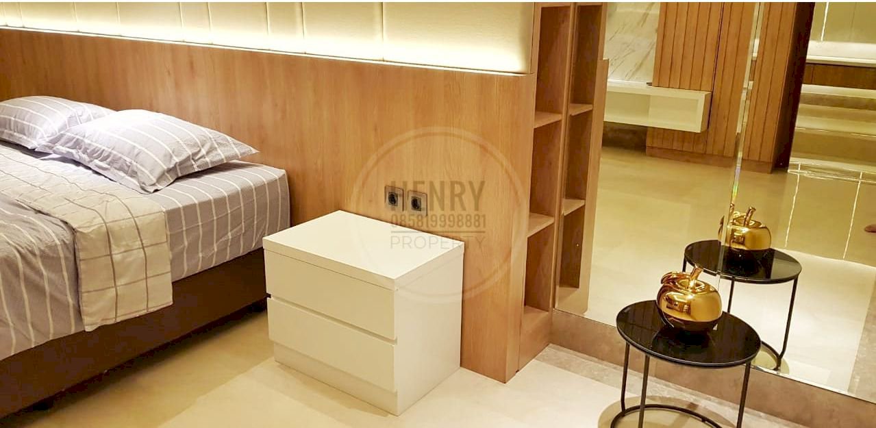 APARTMENT DISTRICT DISTICT 8 For Rent 1BR Mid Fl City View Full Furnis