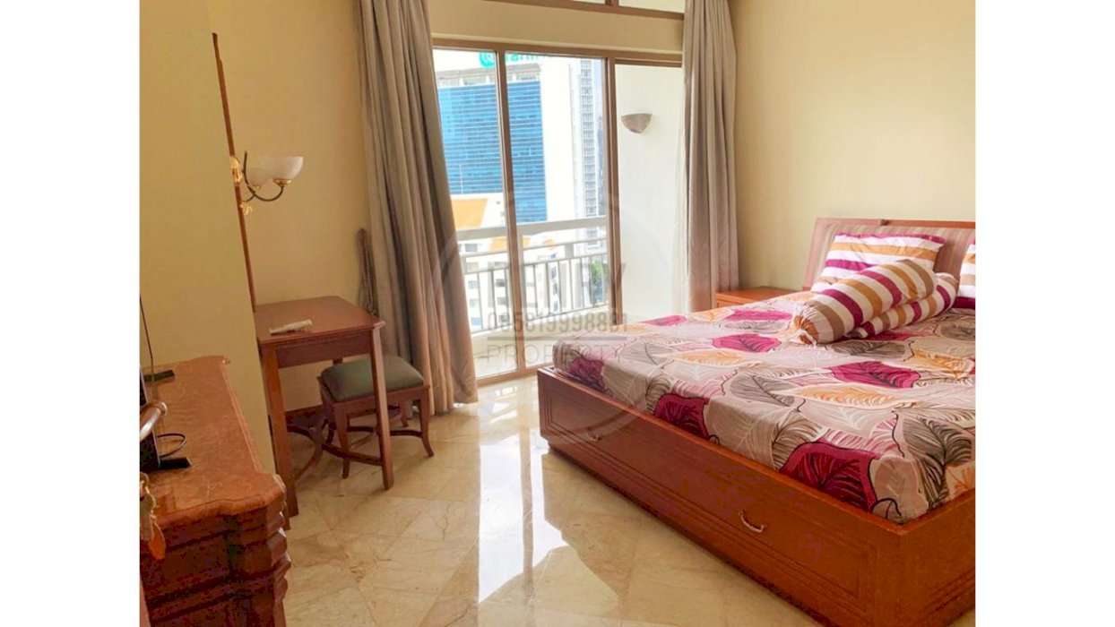 SOMERSET GRAND CITRA For Rent 2BR And 1 Study Room Mid Floor Furnish