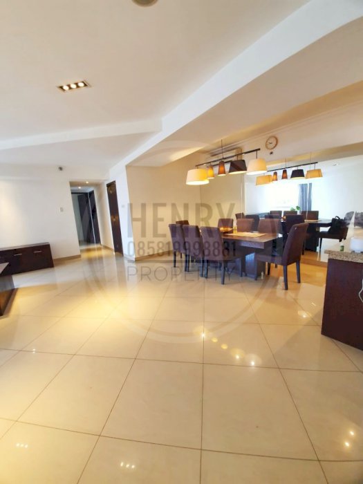 Taman Anggrek Condominium For Sale Renovated 3+1BR  Furnish Low Floor