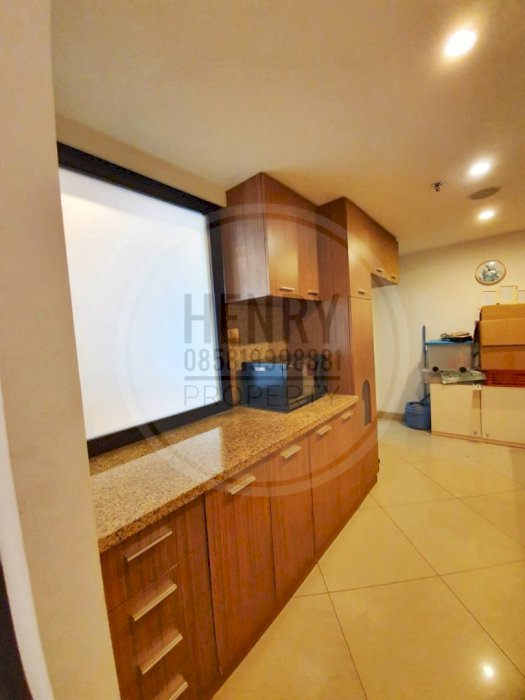 Taman Anggrek Condominium For Sale Renovated 3+1BR  Furnish Low Floor