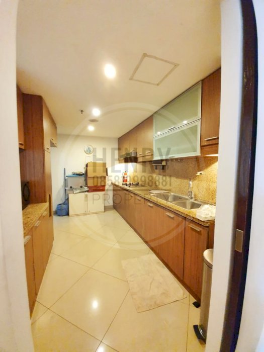 Taman Anggrek Condominium For Sale Renovated 3+1BR  Furnish Low Floor