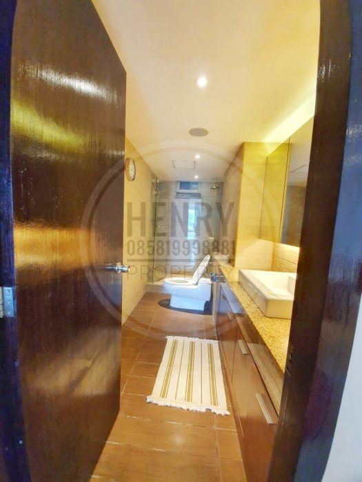 Taman Anggrek Condominium For Sale Renovated 3+1BR  Furnish Low Floor