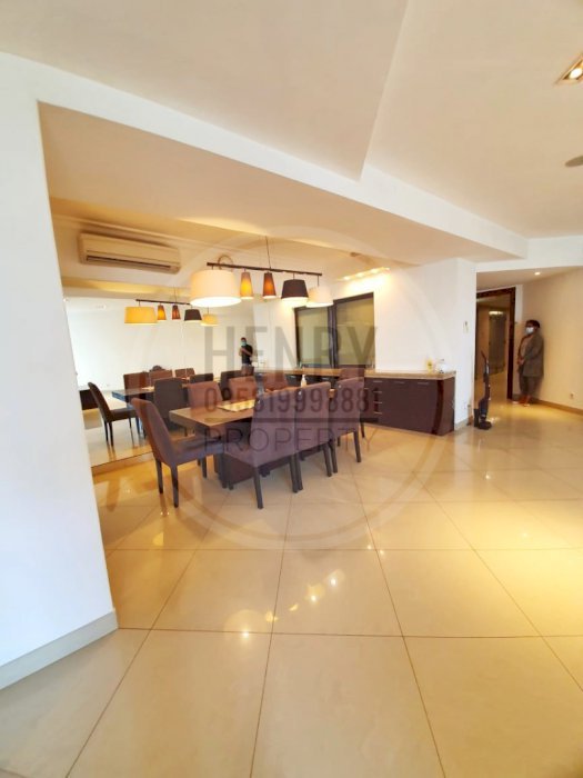 Taman Anggrek Condominium For Sale Renovated 3+1BR  Furnish Low Floor