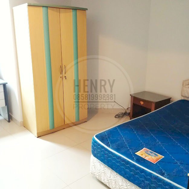 BEST VIEW with BEST PRICE at 3+1BR Renovated Unit Furnish High Floor