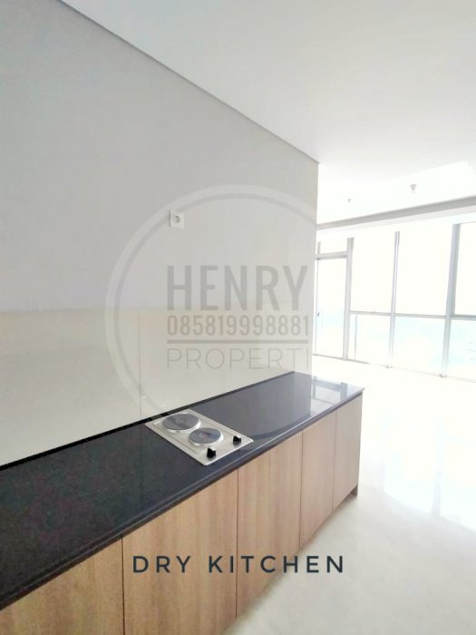 DIJUAL CEPAT Harga Spesial 2+1BR Apartment Windsor Mid Fl City View