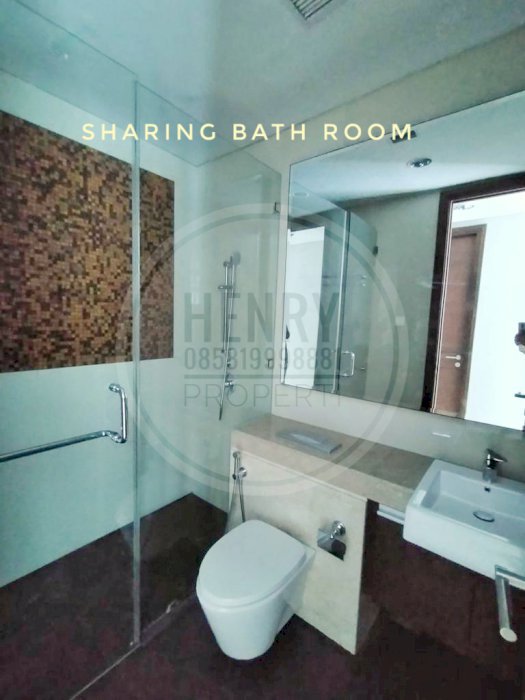 DIJUAL CEPAT Harga Spesial 2+1BR Apartment Windsor Mid Fl City View