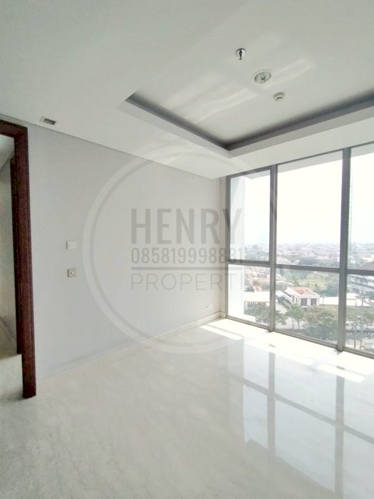 DIJUAL CEPAT Harga Spesial 2+1BR Apartment Windsor Mid Fl City View