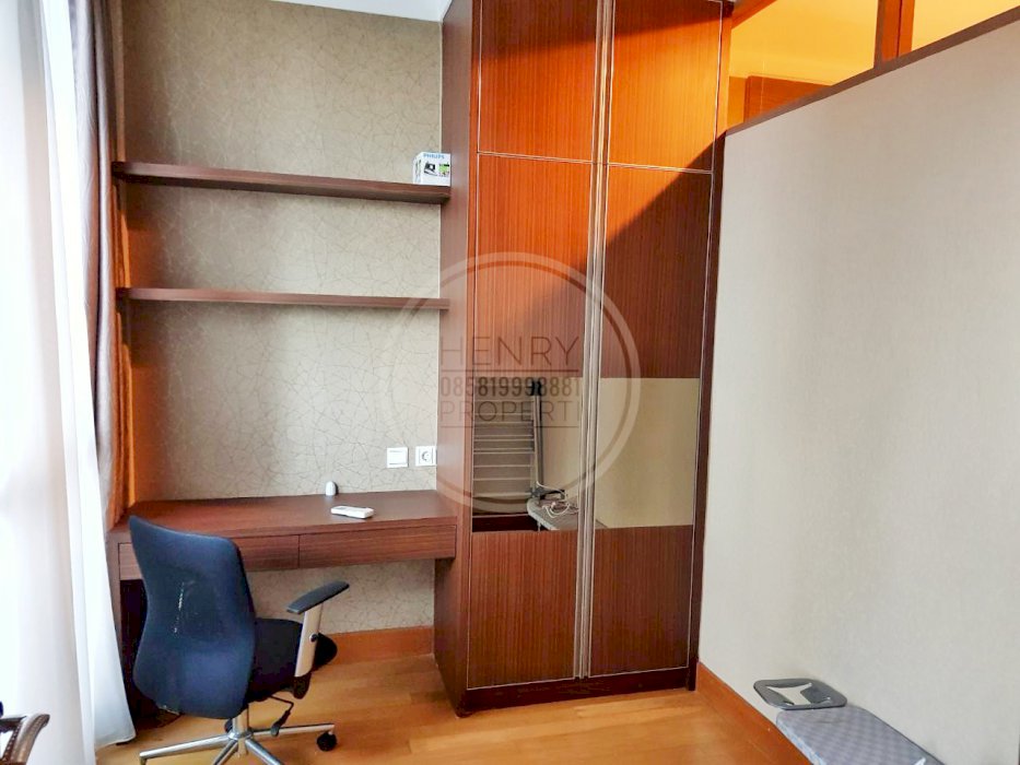 Residence 8 SCBD DIJUAL CEPAT Dibawah Market Price Unit 2BR Mid Floor