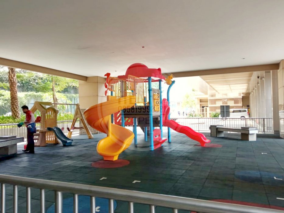 Pondok Indah Residence For Rent 3BR Full Furnish Private Lift Low Fl