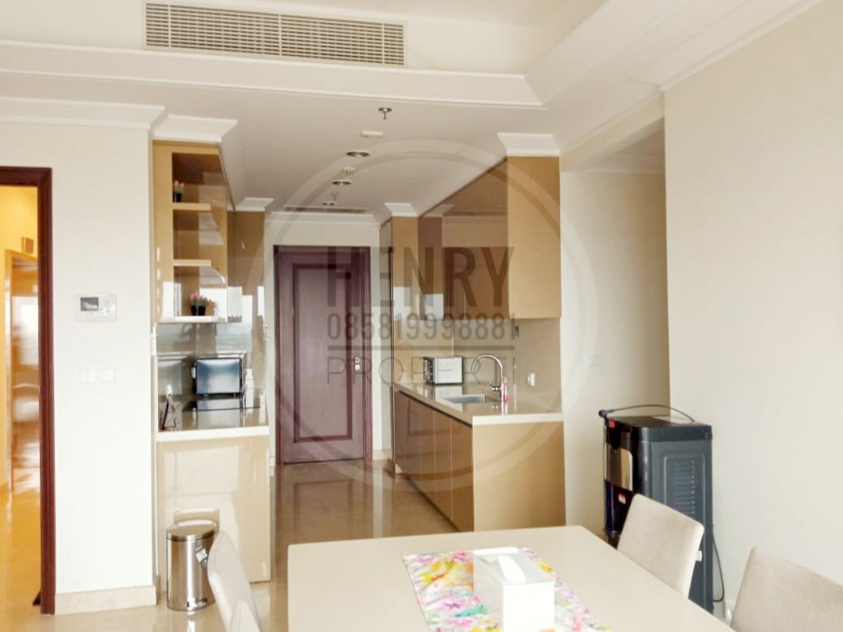 Pondok Indah Residence For Rent 3+1BR Full Furnish Mid Floor City View