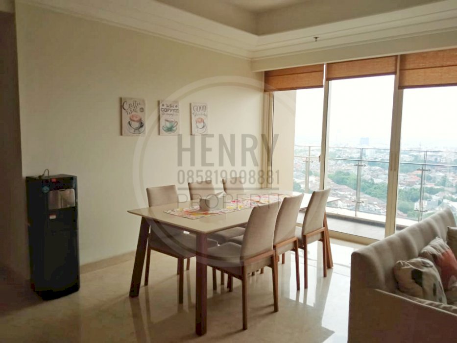 Pondok Indah Residence For Rent 3+1BR Full Furnish Mid Floor City View
