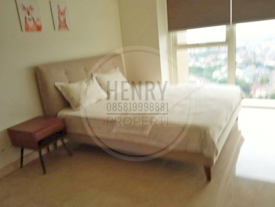 Pondok Indah Residence For Rent 3+1BR Full Furnish Mid Floor City View