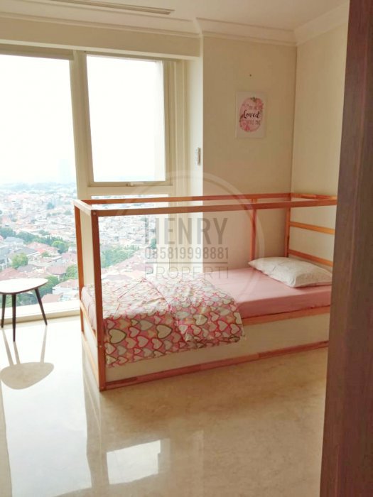 Pondok Indah Residence For Rent 3+1BR Full Furnish Mid Floor City View