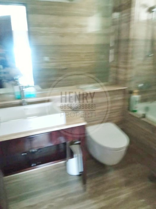 Pondok Indah Residence For Rent 3+1BR Full Furnish Mid Floor City View