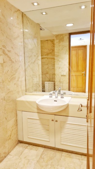 Park Royale Executive For Rent 2BR Just Renovated New Furnish Low Fl