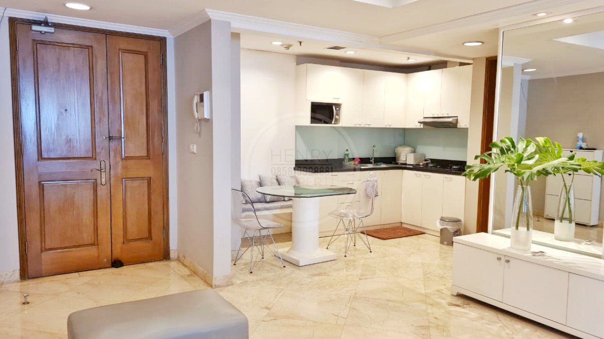 Park Royale Executive For Rent 2BR Just Renovated New Furnish Low Fl
