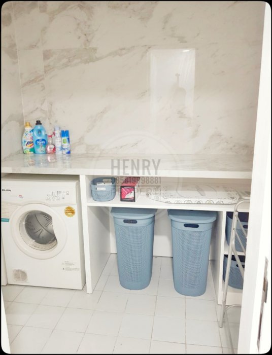 Dijual Cepat Unit 2+1BR Full Renovasi dan Furnish Baru Semua Mid Fl