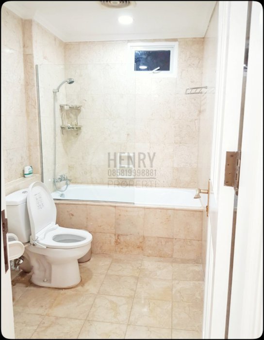 Dijual Cepat Unit 2+1BR Full Renovasi dan Furnish Baru Semua Mid Fl