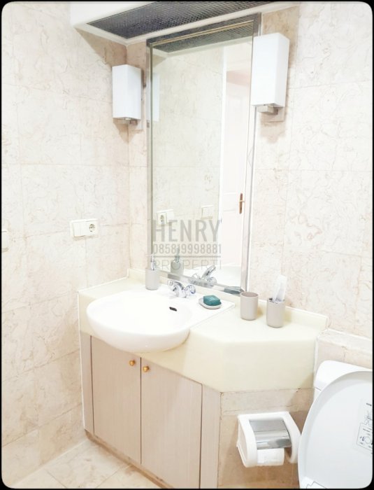 Dijual Cepat Unit 2+1BR Full Renovasi dan Furnish Baru Semua Mid Fl