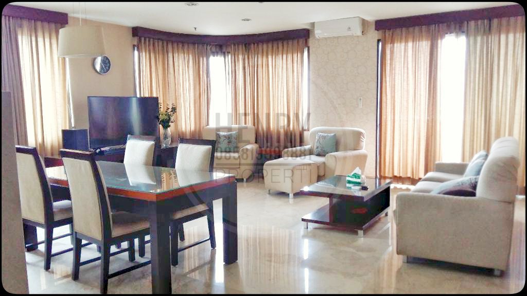 Dijual Cepat Unit 3+1BRÂ  di Park Royale Executives Suites Mid Fl City