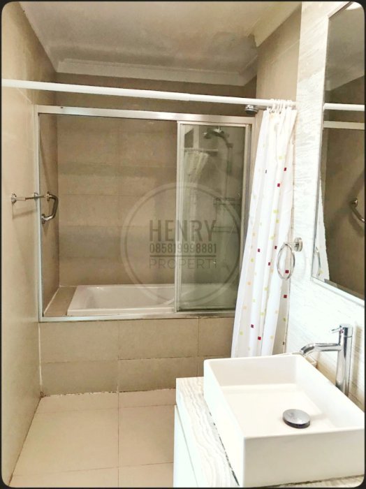 FOR SALEÂ  Sudah Sertifikat bisa KPA unit 4+1 BR di Apt. Residence 8