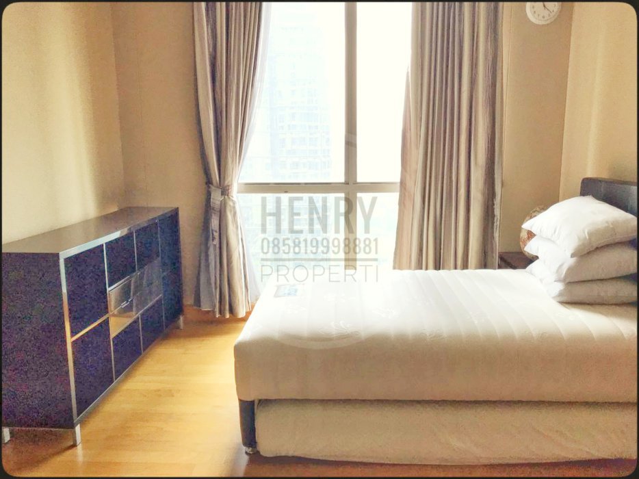 FOR SALEÂ  Sudah Sertifikat bisa KPA unit 4+1 BR di Apt. Residence 8